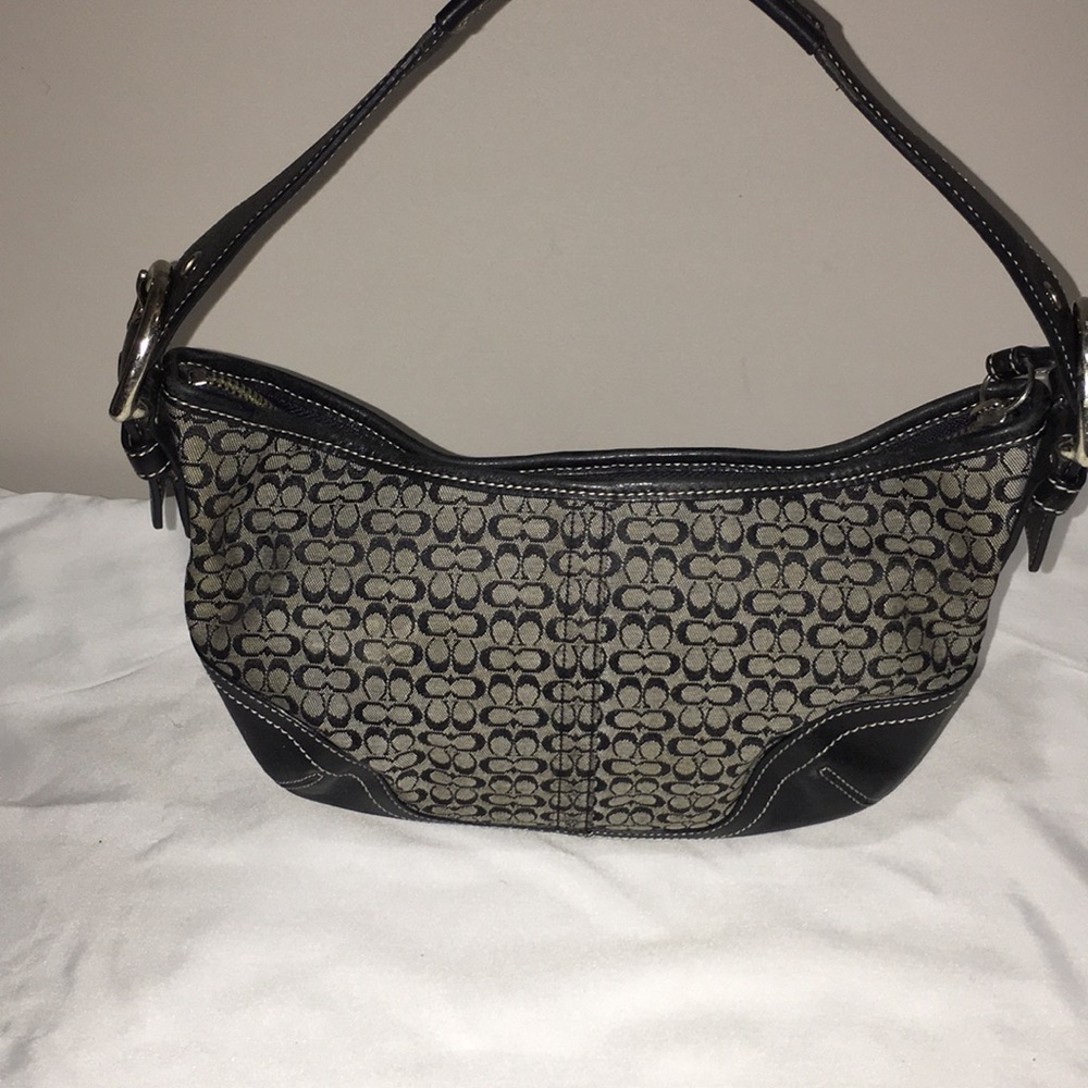 COACH PURSE - Picture 2 of 8